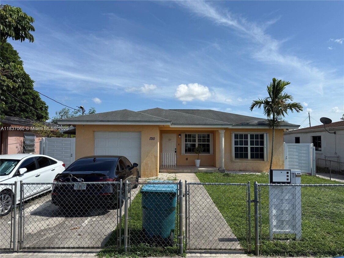 Primary Photo - 1710 NW 154th St