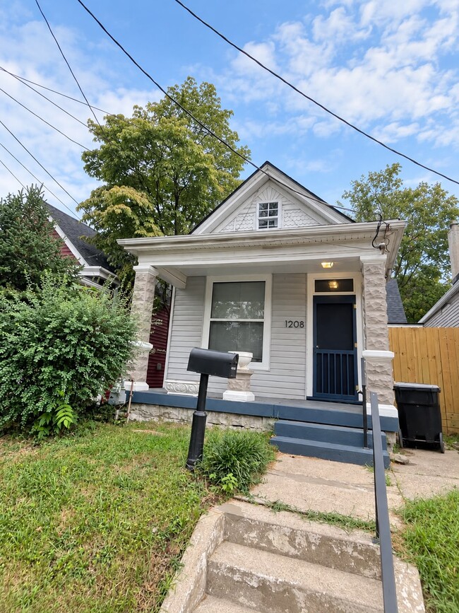 Building Photo - 1208 Barret Ave