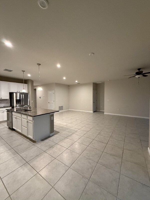 Foto del edificio - 334 Winter Bliss Ln