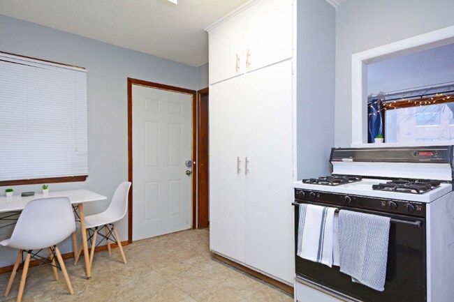 Building Photo - 5339 Minnehaha Ave