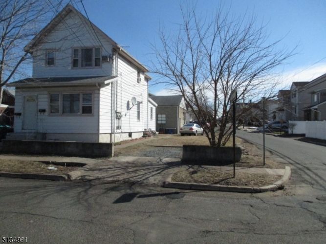 Primary Photo - 282 Green Ave