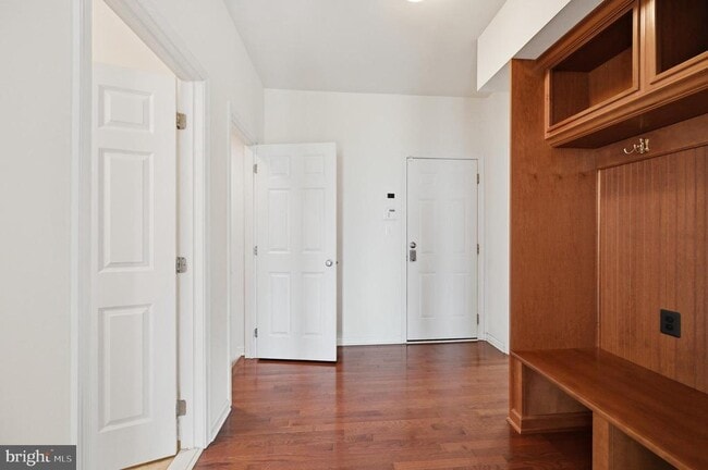 Building Photo - 24267 Purple Finch Dr