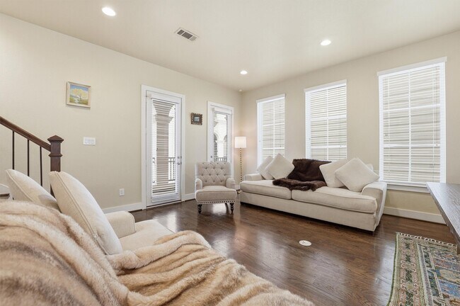 Foto del edificio - 2714 Freund St