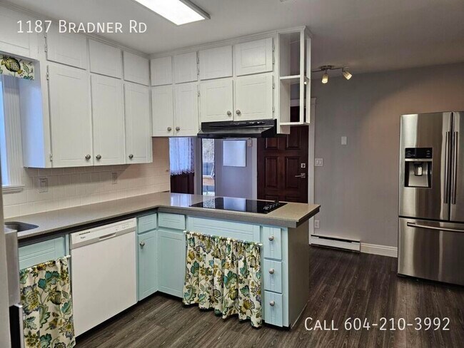 Building Photo - Gorgeous 3 Bedroom Home on Acreage in Bradner!