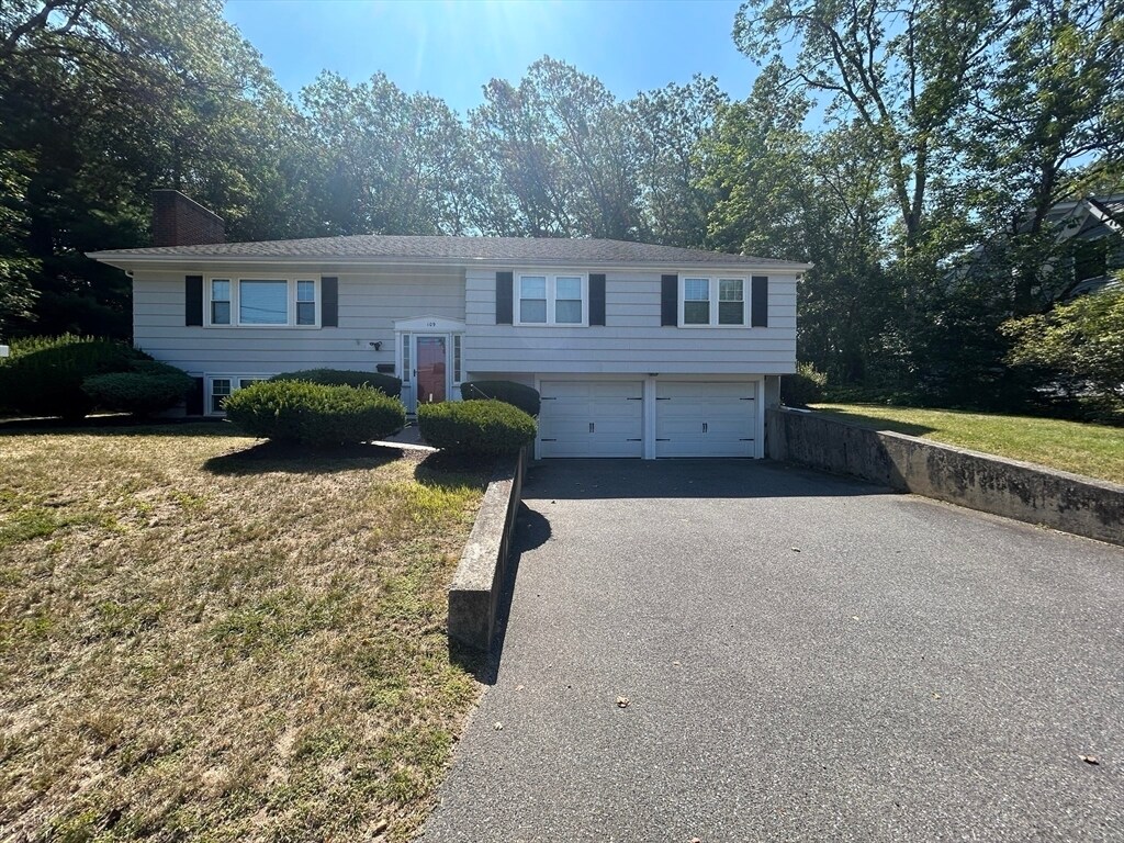 Foto principal - 109 Elmwood Rd