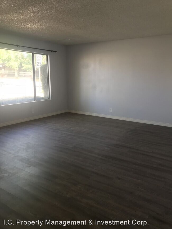 Foto del edificio - 724-728 N Electric Ave