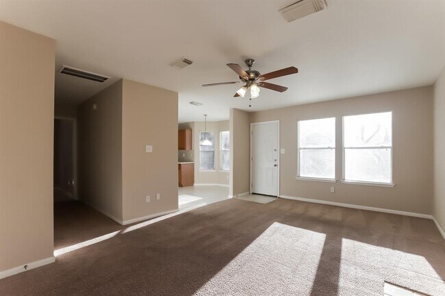 Foto del edificio - 19711 Plymouth Ridge Ln