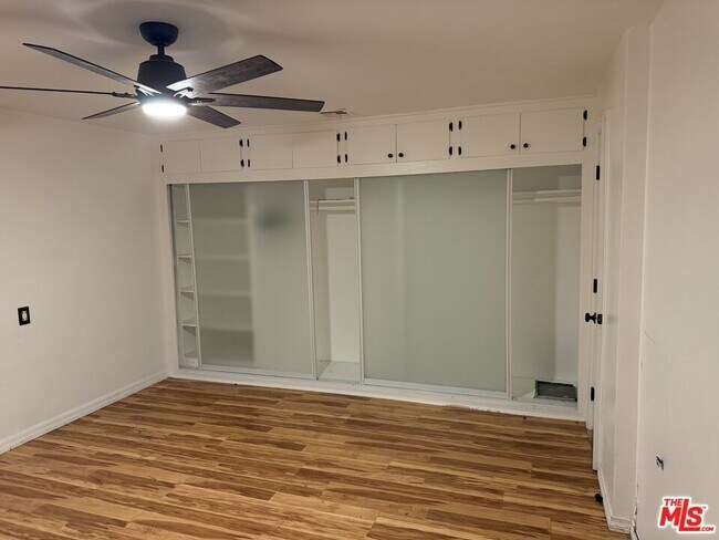 Foto del edificio - 579 E Fairview Blvd