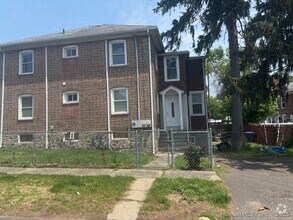 Building Photo - 8 Horace St