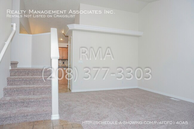 Building Photo - 2037 W Grassy Branch Dr