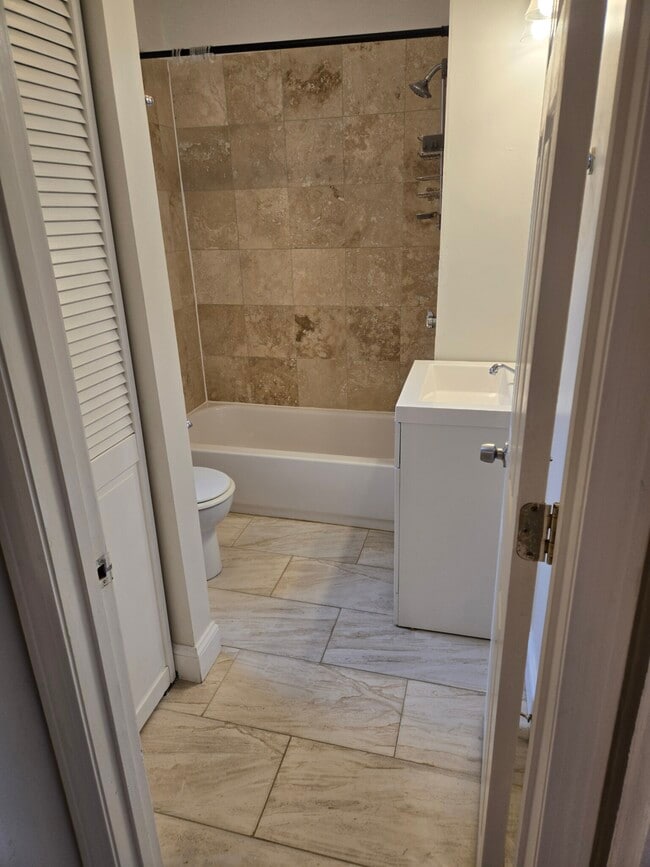 Building Photo - 1193 Commonwealth Ave