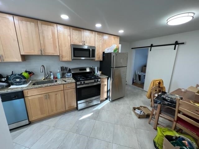 Foto principal - 91 Irving St