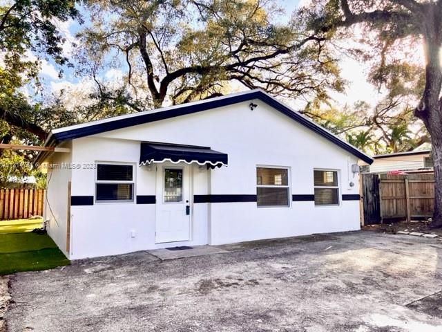 Primary Photo - 13203 NE 3rd Ct