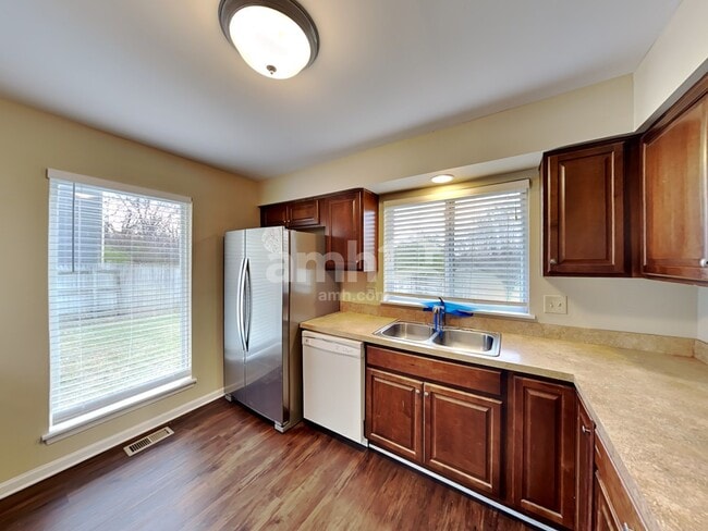 Building Photo - 1409 Keele Dr