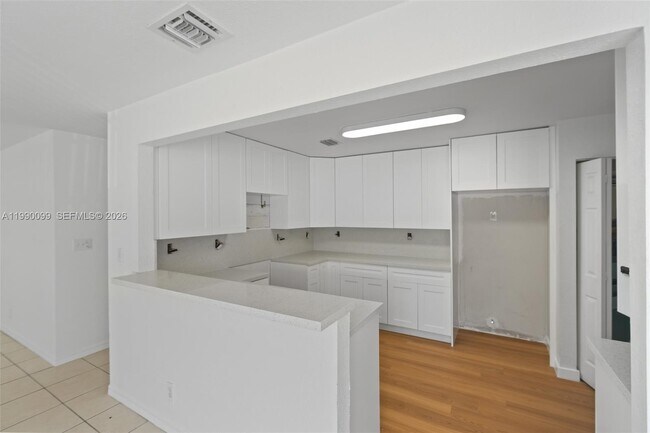 Foto del edificio - 841 NW 10th St