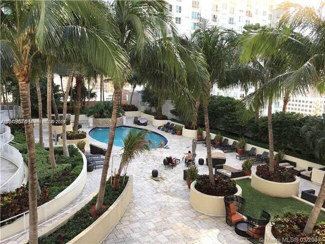 Foto del edificio - 244 Biscayne Blvd