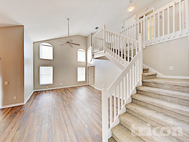 Building Photo - 2841 Butterfly Landing Dr