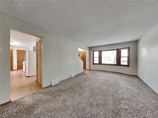 Building Photo - 3405 Ensign Ave N