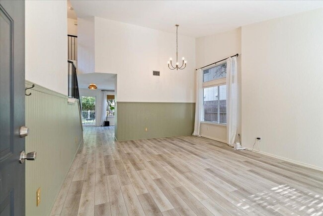 Foto del edificio - 8908 W Hove Loop