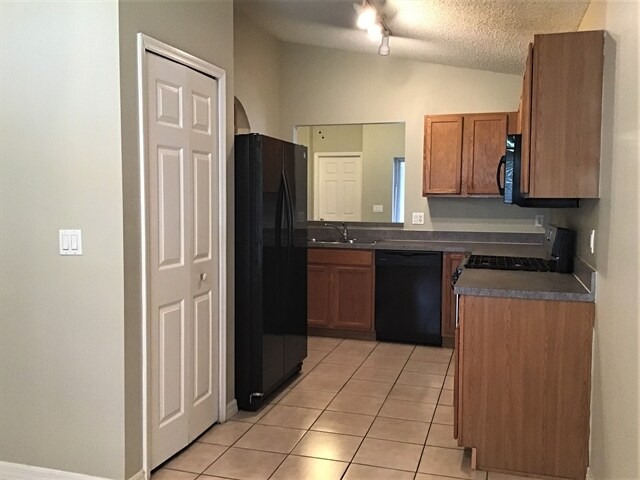 Building Photo - 2386 Blue Sapphire Cir