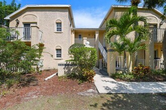 Building Photo - 1604 SE Green Acres Cir