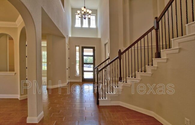 Building Photo - 1703 Elkins Ln