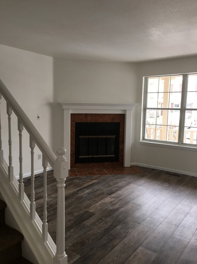 Photo - Darling 3 bedroom, 3 bath Louisville Townhome Available June 7