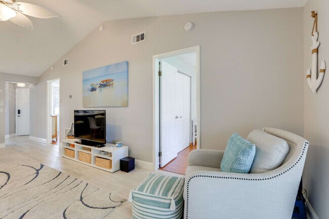Foto del edificio - 6010 36th Ave W