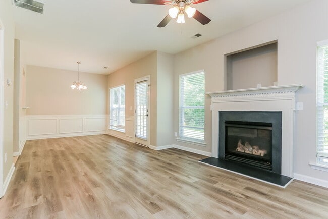 Building Photo - 76 Darbys Run Ct