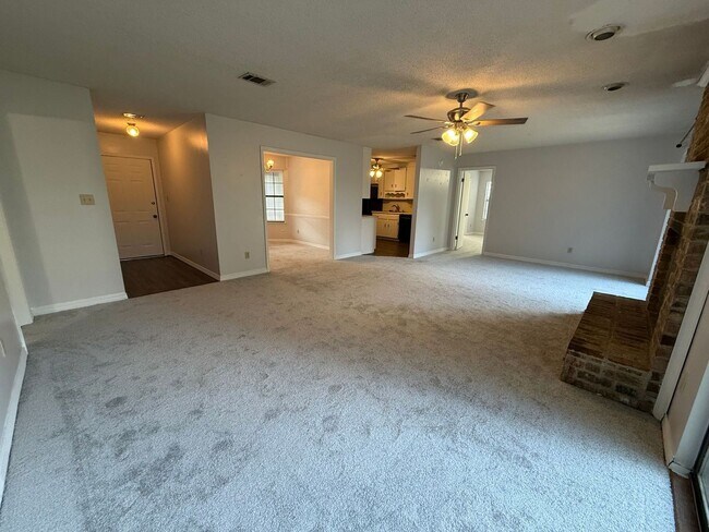 Foto del edificio - Gulf Breeze - Paradise Bay - 3 bedroom, 2 bathroom w/ lawn care included