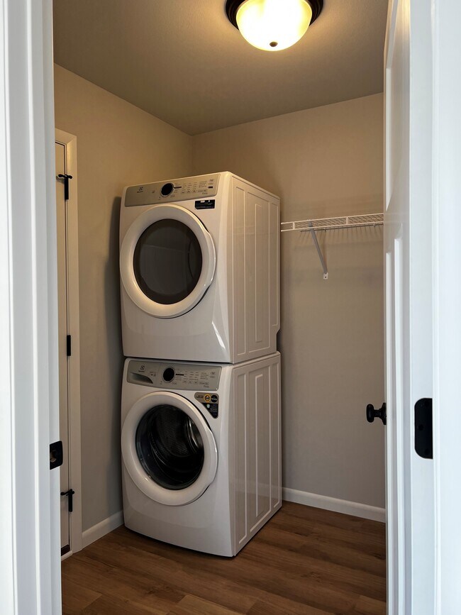 Foto del edificio - Reverie Rental Homes