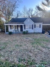 Building Photo - 2934 Shady Ln