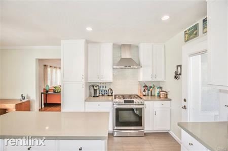 Building Photo - 3 br, 2 bath House - 394 Aster St