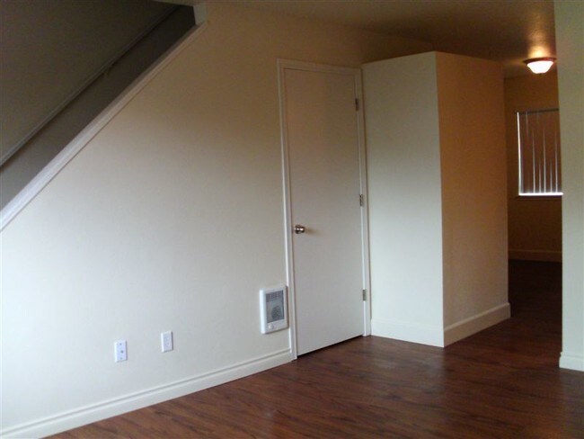 Foto del edificio - 18200 NE Couch St