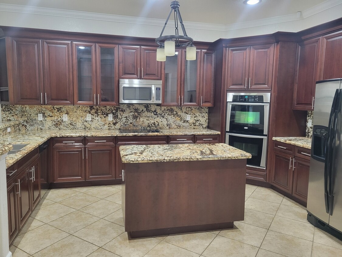 Primary Photo - 13196 SW 190th St