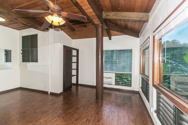 Building Photo - Pole House - studio unit - $1,650 per mont...