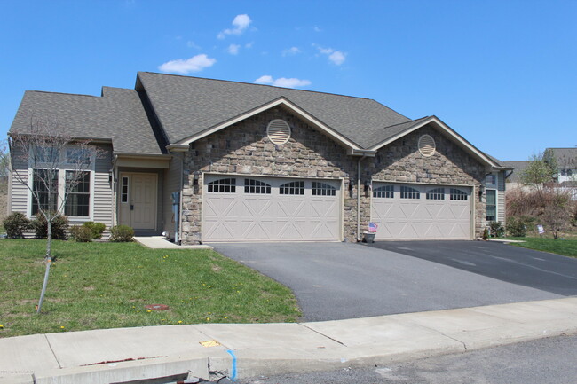 Building Photo - 155 Cremard Blvd