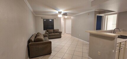 Building Photo - 3034 Parkway Blvd