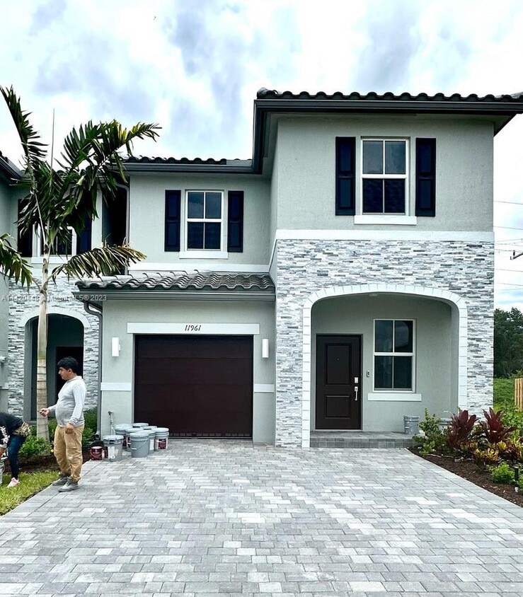 11961 NW 47th Manor, Tamarac, FL 33076 House Rental in Tamarac, FL