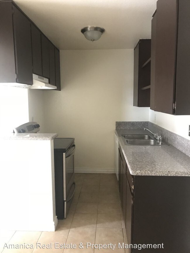 Foto del edificio - 1405 E Lynwood Dr