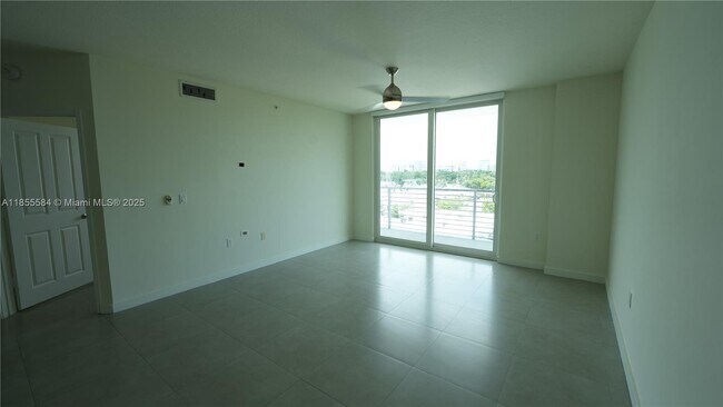 Foto del edificio - 729 NW 2nd St
