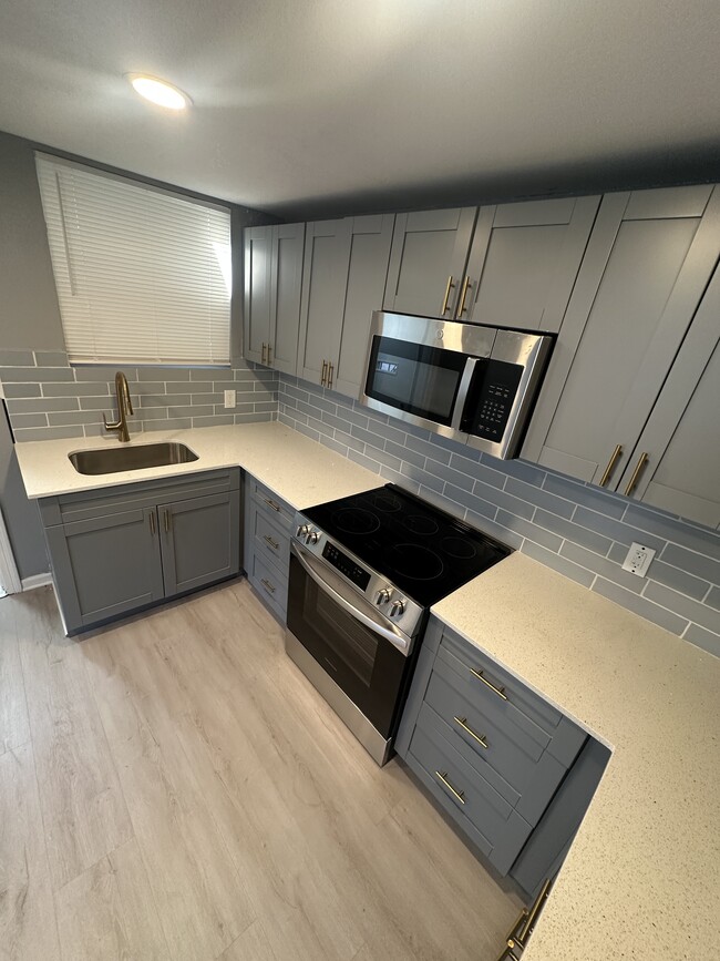 Foto del edificio - 3150 Belden Cir