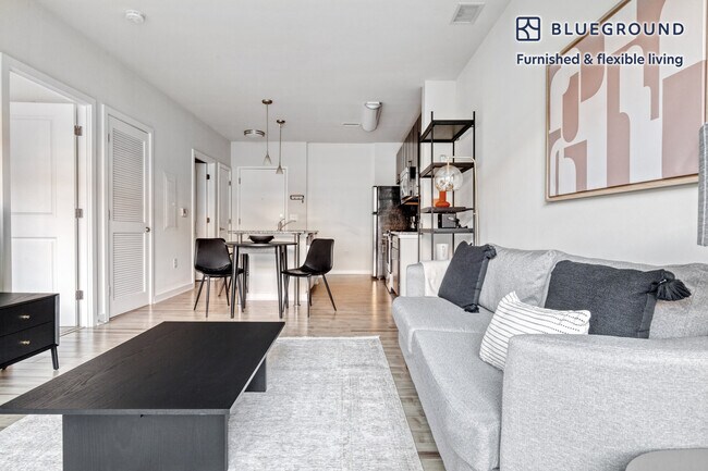 Foto del edificio - 360 H St NE