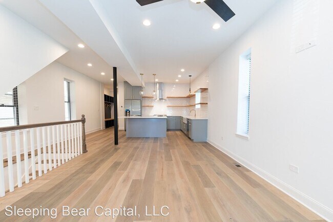 Foto del edificio - 2844 W McLean Ave
