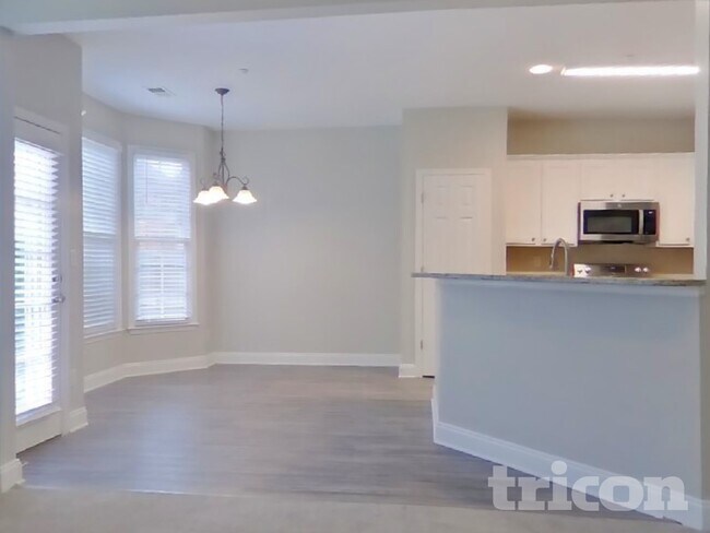 Foto del edificio - 529 Water Birch Way