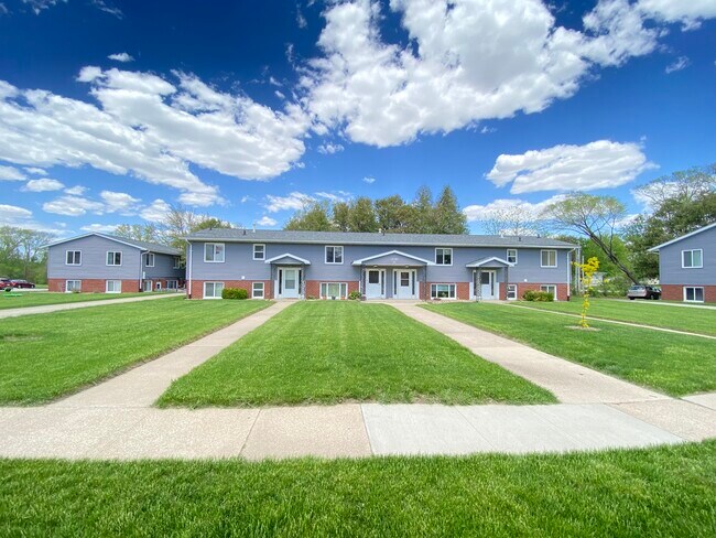 Building Photo - 604 E Seerley Blvd