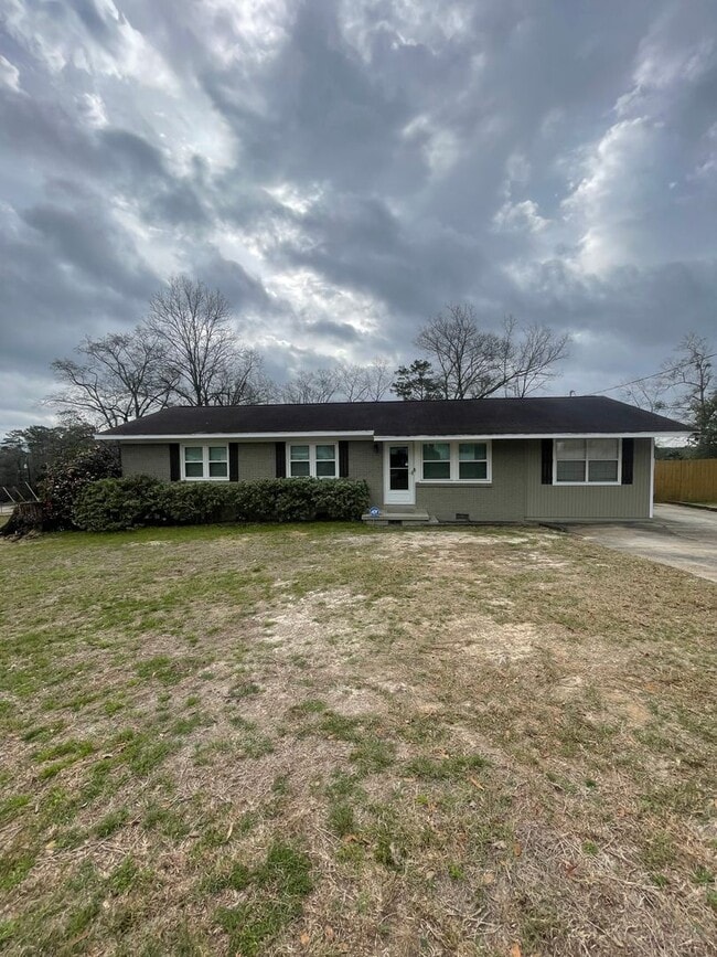 Building Photo - 261 Fairwood Cir