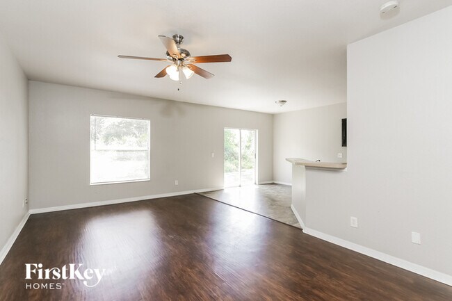 Building Photo - 3294 Atwater Dr