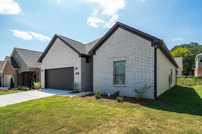 Foto del edificio - 5505 Blue Jay Cir