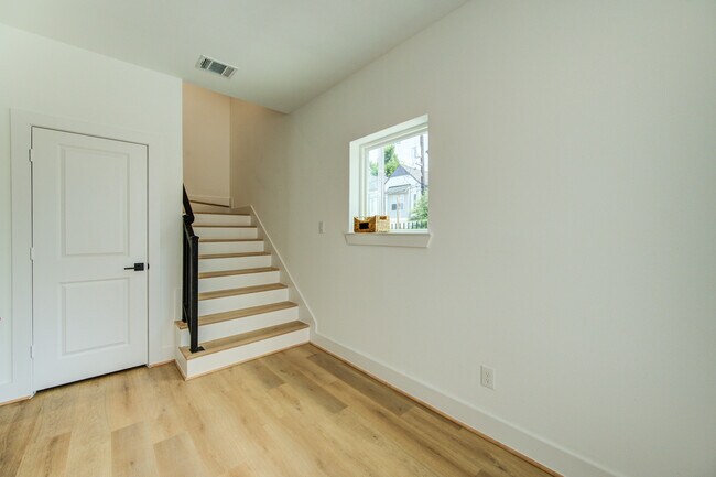 Foto del edificio - 4041 Buck St
